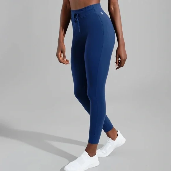 Buffbunny Jewel Jogger - Picture 4 of 11